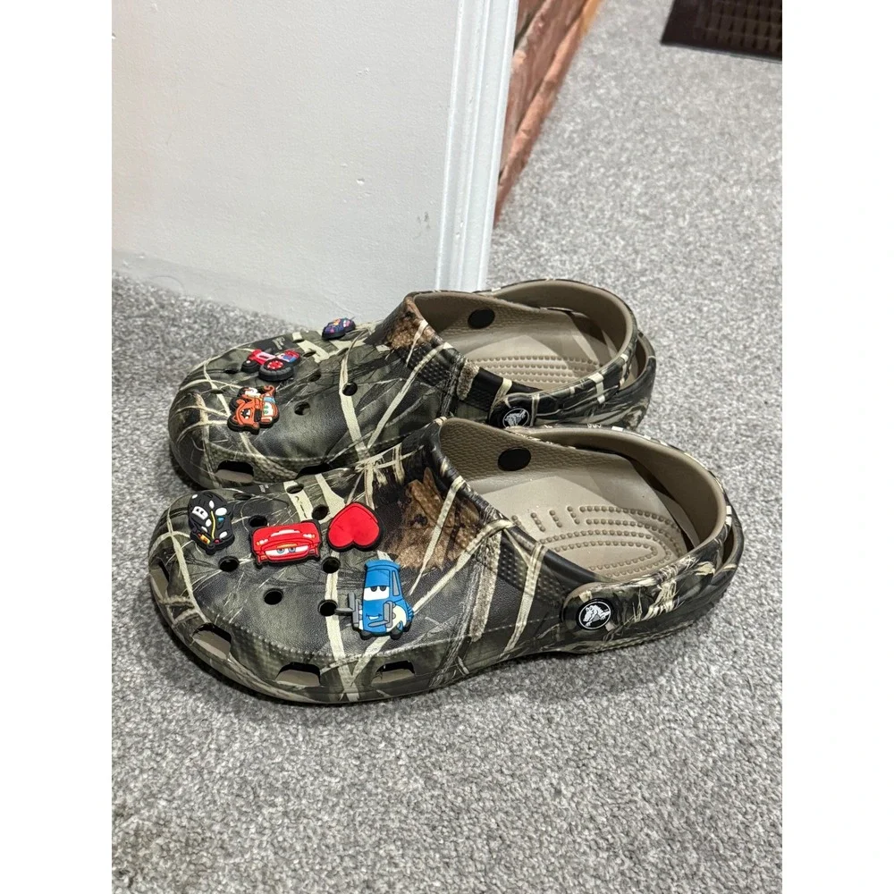 Crocs Classic Clog RealTree Edge Camo Mens 7 Womens 9 With Cars Jibbitz Charms